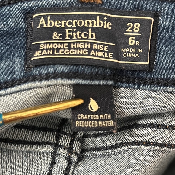 Abercrombie & Fitch Skinny Jeans - Picture 5 of 6